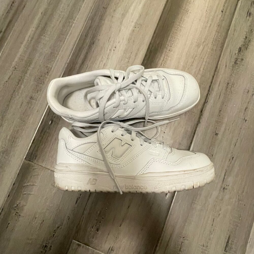 Whtie New Balance 550